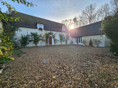 Maison - 376 m² - 10 pièces