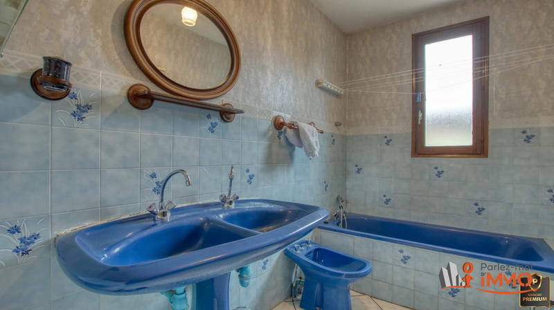 Maison - 93 m² - 5 pièces