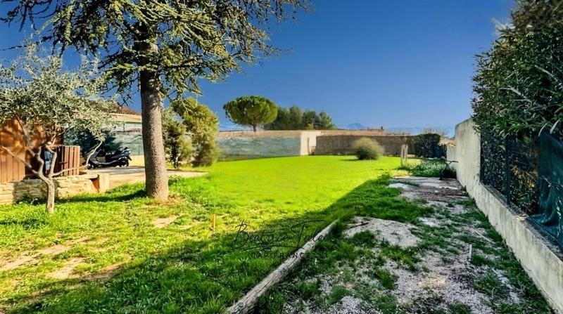 Terrain constructible - 532 m²