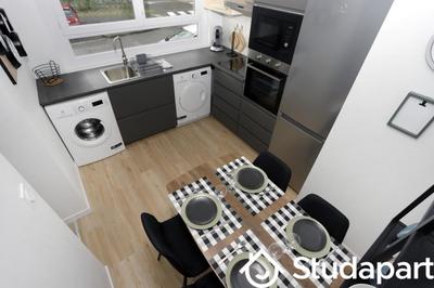 Chambre - 12 m² - 1 pièce