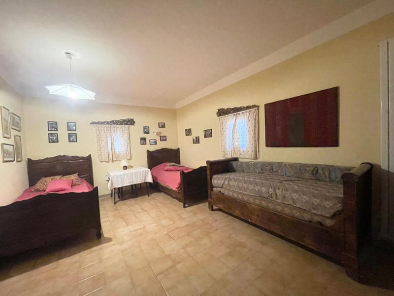 Maison - 203 m² - 7 pièces