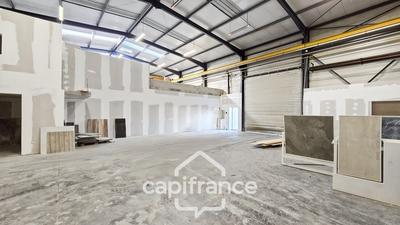 Bureau - 427 m² - 2 pièces