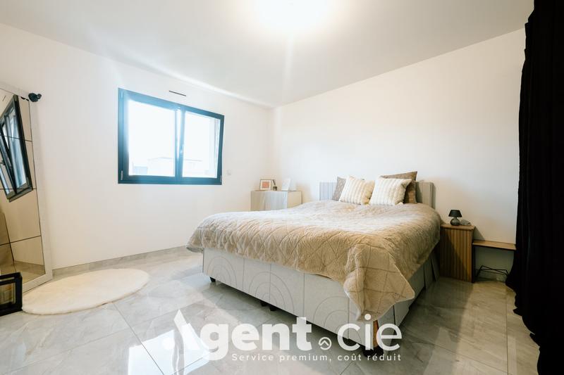 Maison traditionnelle - 150 m² - 7 pièces