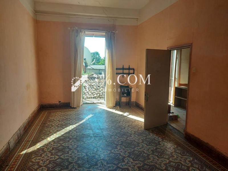 Maison - 300 m² - 6 pièces