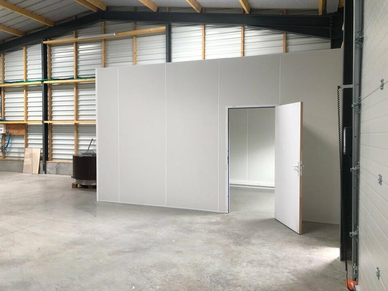 Local d'activité / Entrepôt - 150 m²