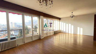 Appartement - 110 m² - 5 pièces