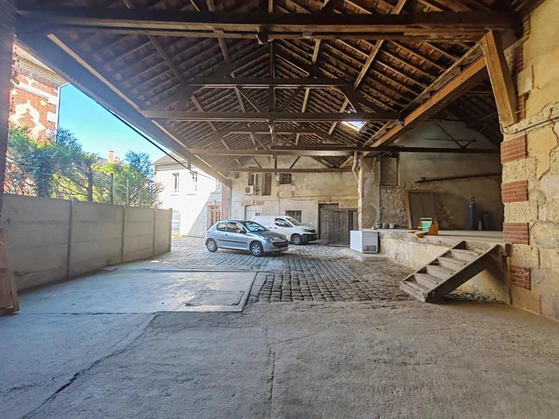 Immeuble - 240 m² - 11 pièces