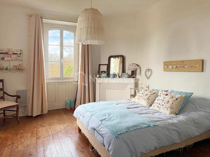 Maison - 192 m² - 8 pièces