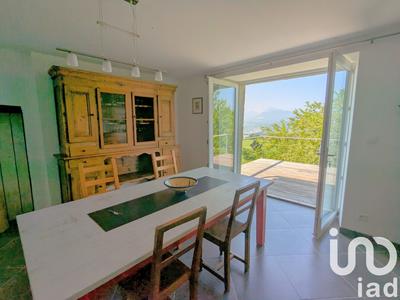 Maison - 200 m² - 10 pièces