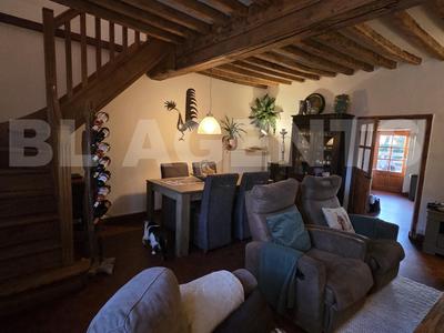 Maison - 104 m² - 5 pièces