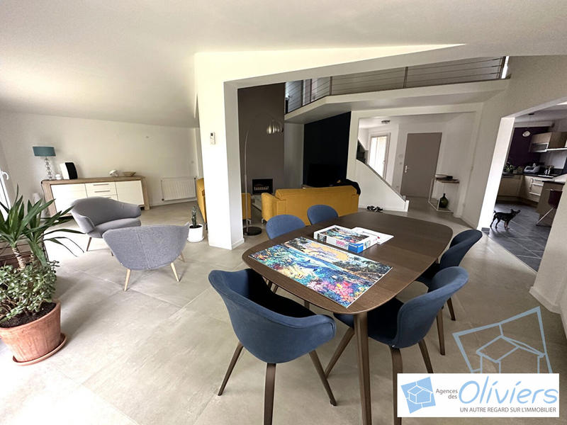 Maison - 150 m² - 7 pièces