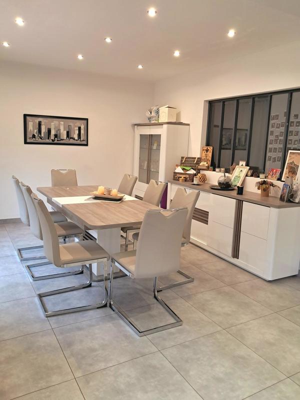 Maison - 163 m² - 7 pièces