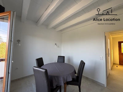 Maison - 80 m² - 4 pièces