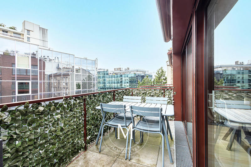 Appartement - 102 m² - 5 pièces