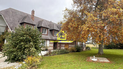 Maison - 250 m² - 9 pièces