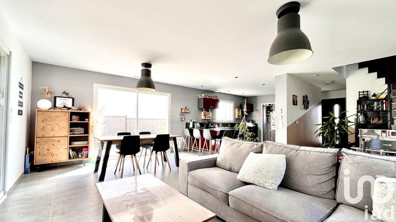 Maison - 111 m² - 4 pièces