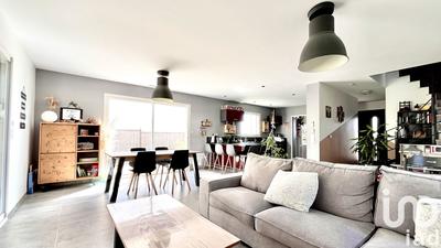 Maison - 111 m² - 4 pièces