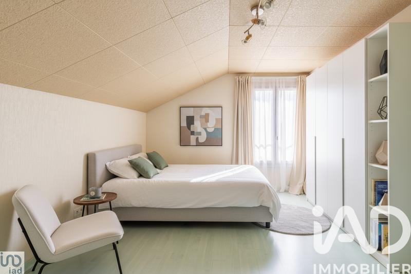 Maison - 186 m² - 8 pièces