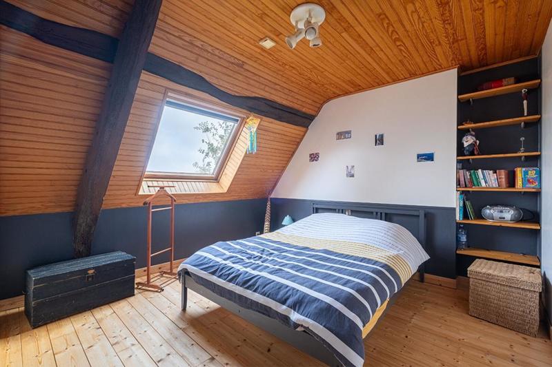 Maison - 180 m² - 9 pièces