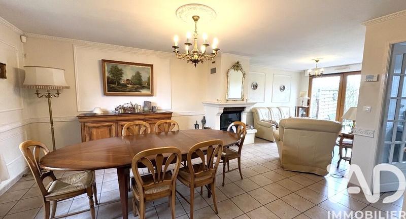 Maison - 117 m² - 6 pièces