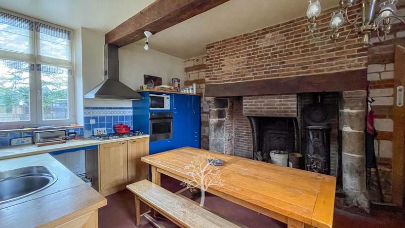 Propriété - 180 m² - 6 pièces