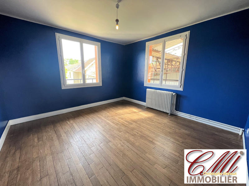 Maison - 180 m² - 7 pièces