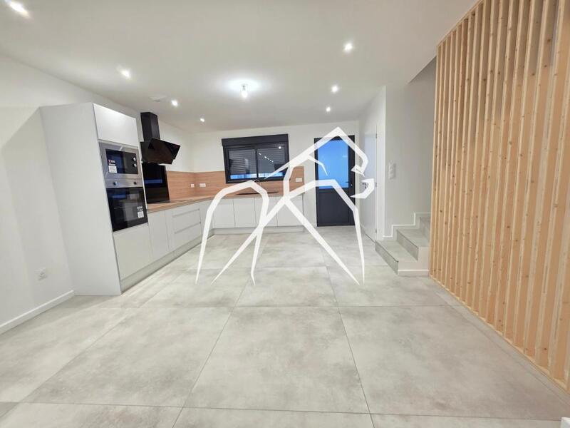 Maison ancienne - 142 m² - 5 pièces