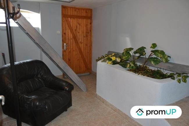 Maison - 237 m² - 8 pièces