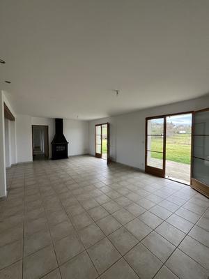 Maison - 121 m² - 6 pièces