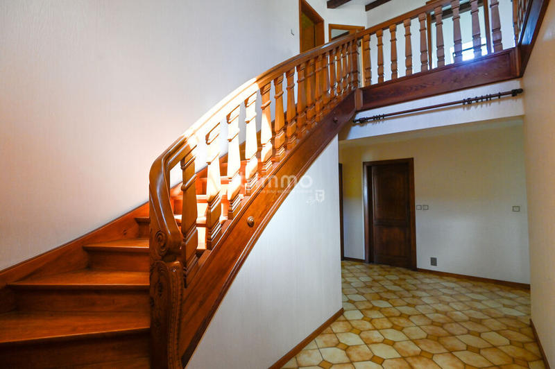 Maison - 194 m² - 8 pièces