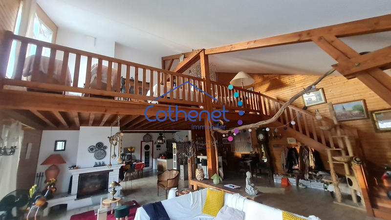 Maison - 241 m² - 5 pièces