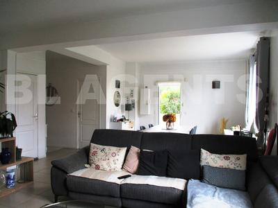 Maison - 140 m² - 7 pièces