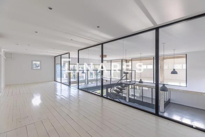 Appartement - 231 m² - 4 pièces