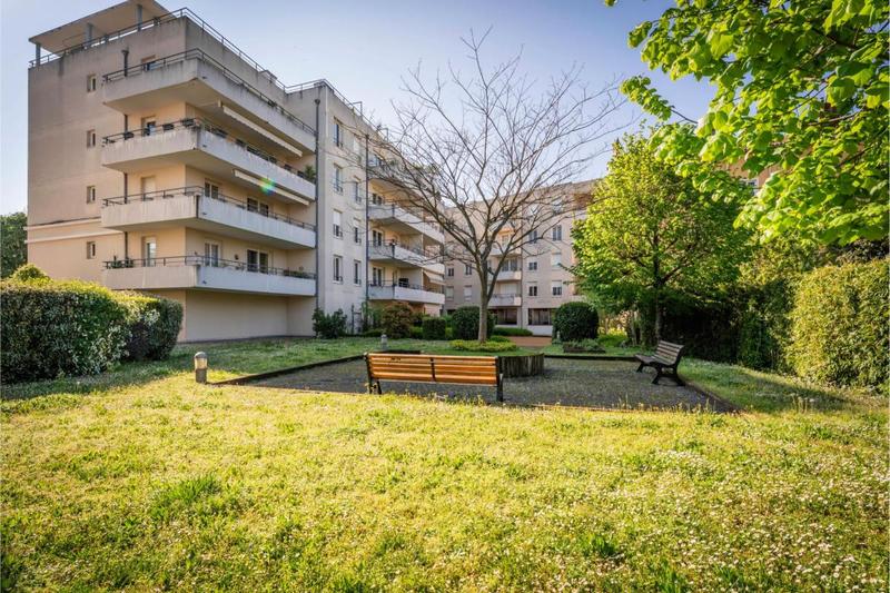 Appartement - 85 m² - 4 pièces