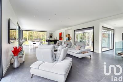 Maison de maîtres - 300 m² - 7 pièces