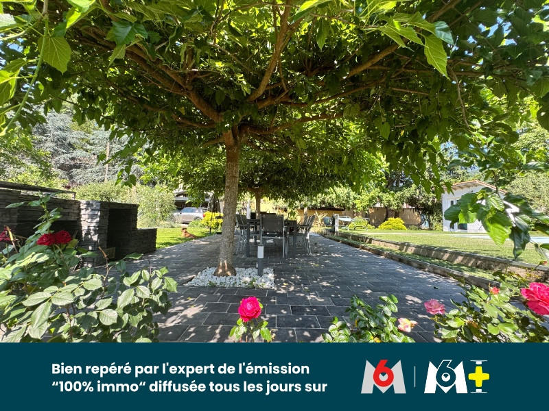 Maison - 226 m² - 6 pièces