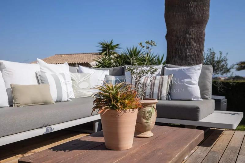 Maison - 250 m² - 6 pièces