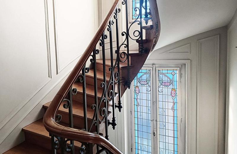 Maison - 299 m² - 10 pièces