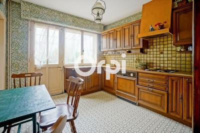 Maison - 95 m² - 5 pièces