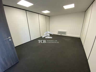 Local d'activités - 100 m²