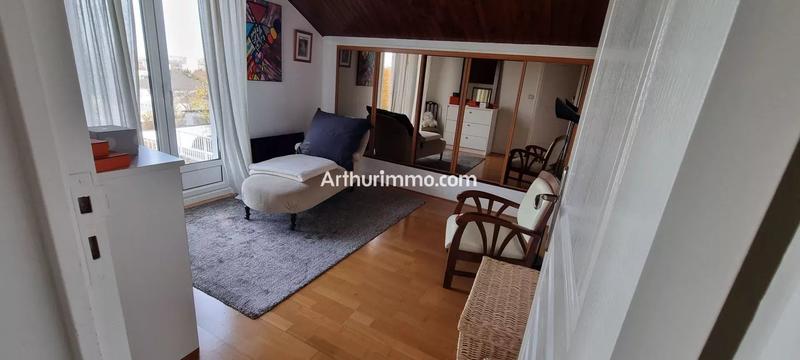 Maison - 210 m² - 7 pièces