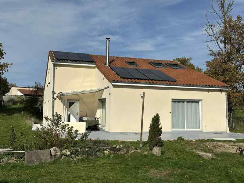 Maison - 182 m² - 6 pièces