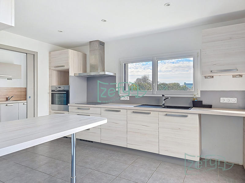 Maison contemporaine - 144 m² - 6 pièces