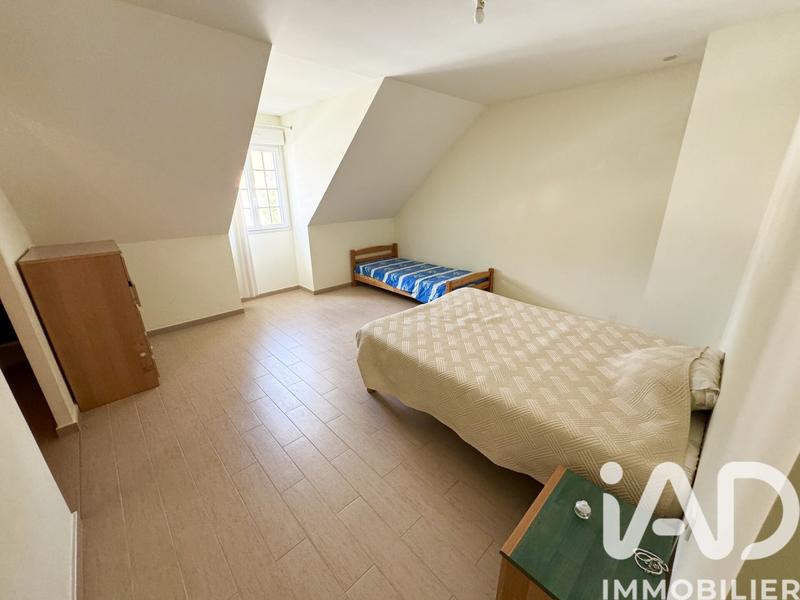 Maison - 180 m² - 7 pièces