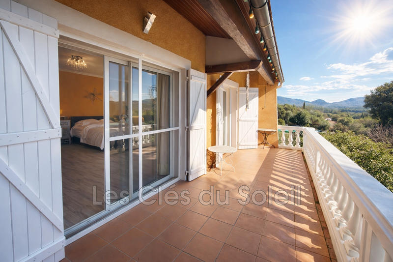 Villa - 215 m² - 5 pièces