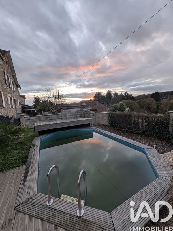 Maison - 143 m² - 5 pièces