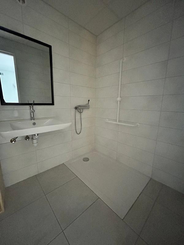 Appartement - 64 m² - 2 pièces