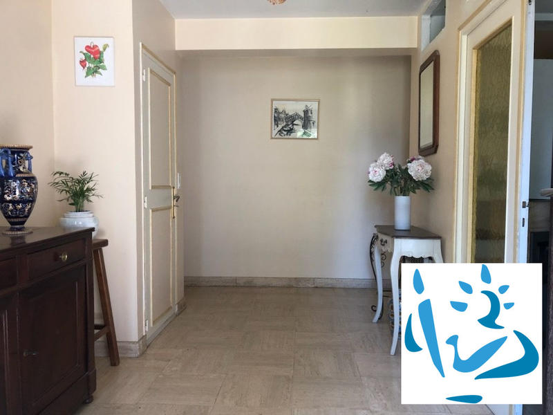 Maison - 200 m² - 6 pièces