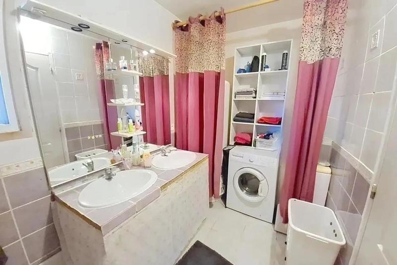 Maison - 171 m² - 7 pièces