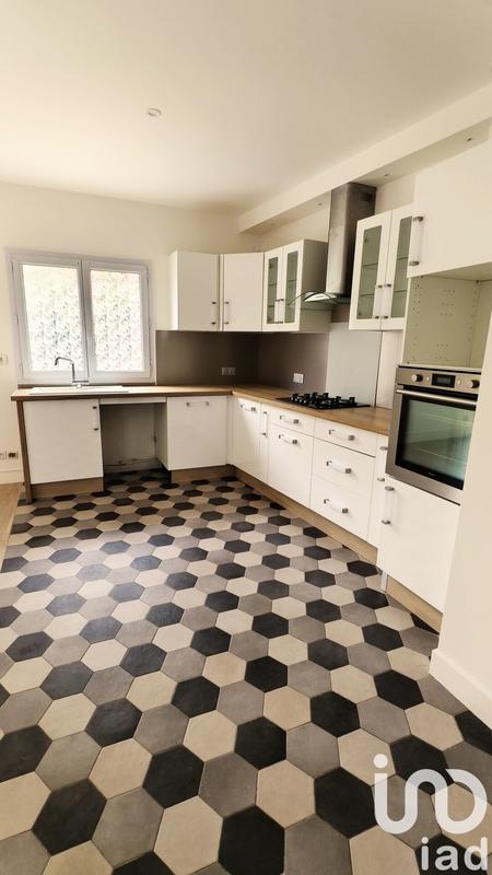 Maison - 186 m² - 6 pièces